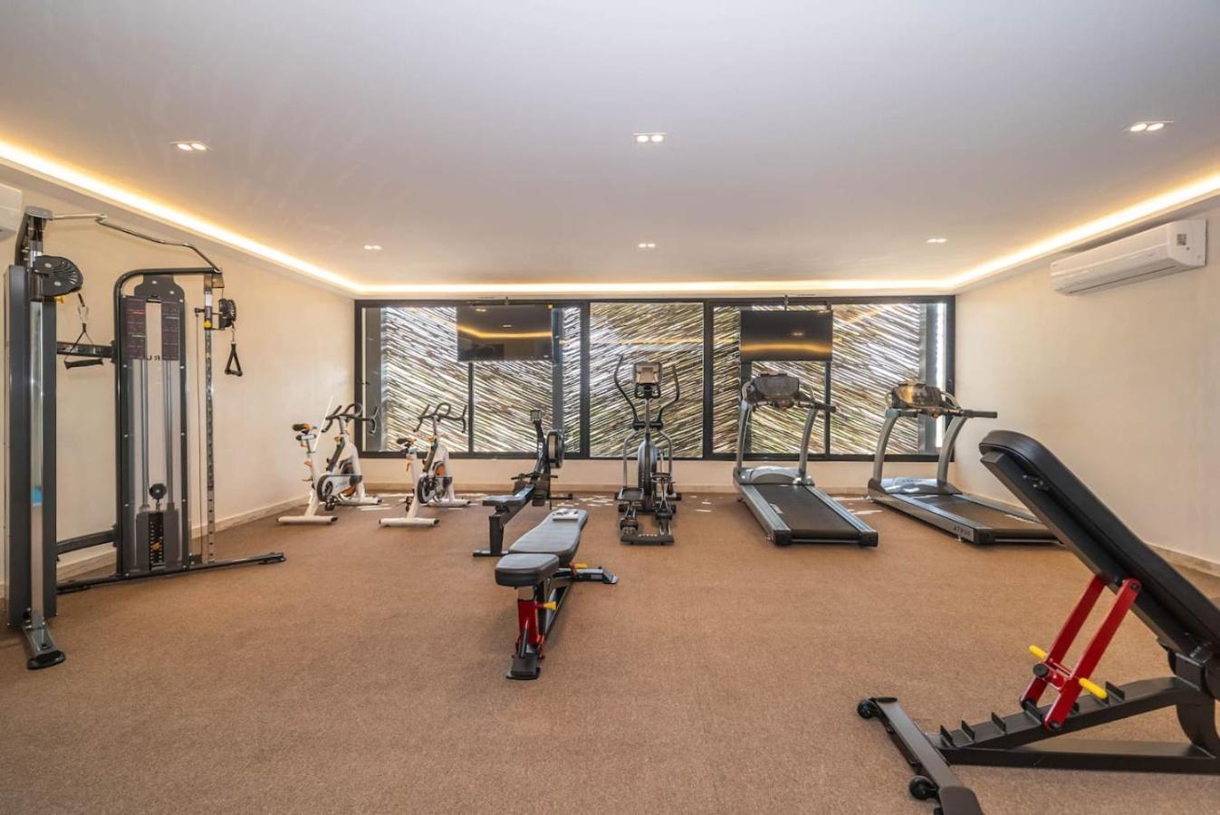 Lux 2br W Rooftop Pool And Close To *
